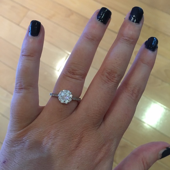 Beautiful silver crystal ring - Picture 2 of 8